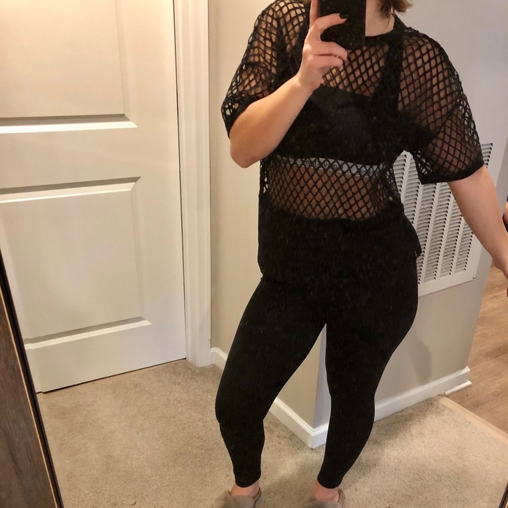 Fishnet tee